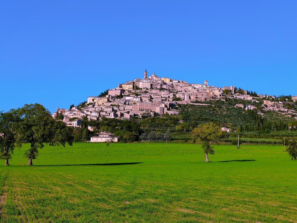 Il Cortiletto Casa Vacanza Trevi Buitenkant foto