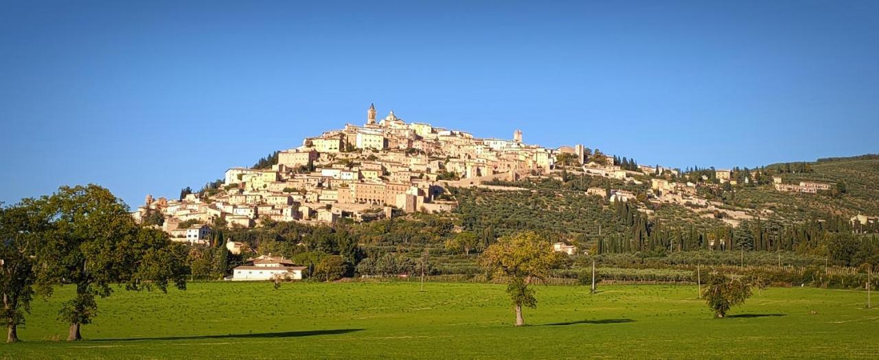 Il Cortiletto Casa Vacanza Trevi Buitenkant foto